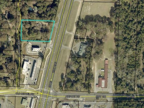 5736 N Highway 85, Crestview, FL 32536