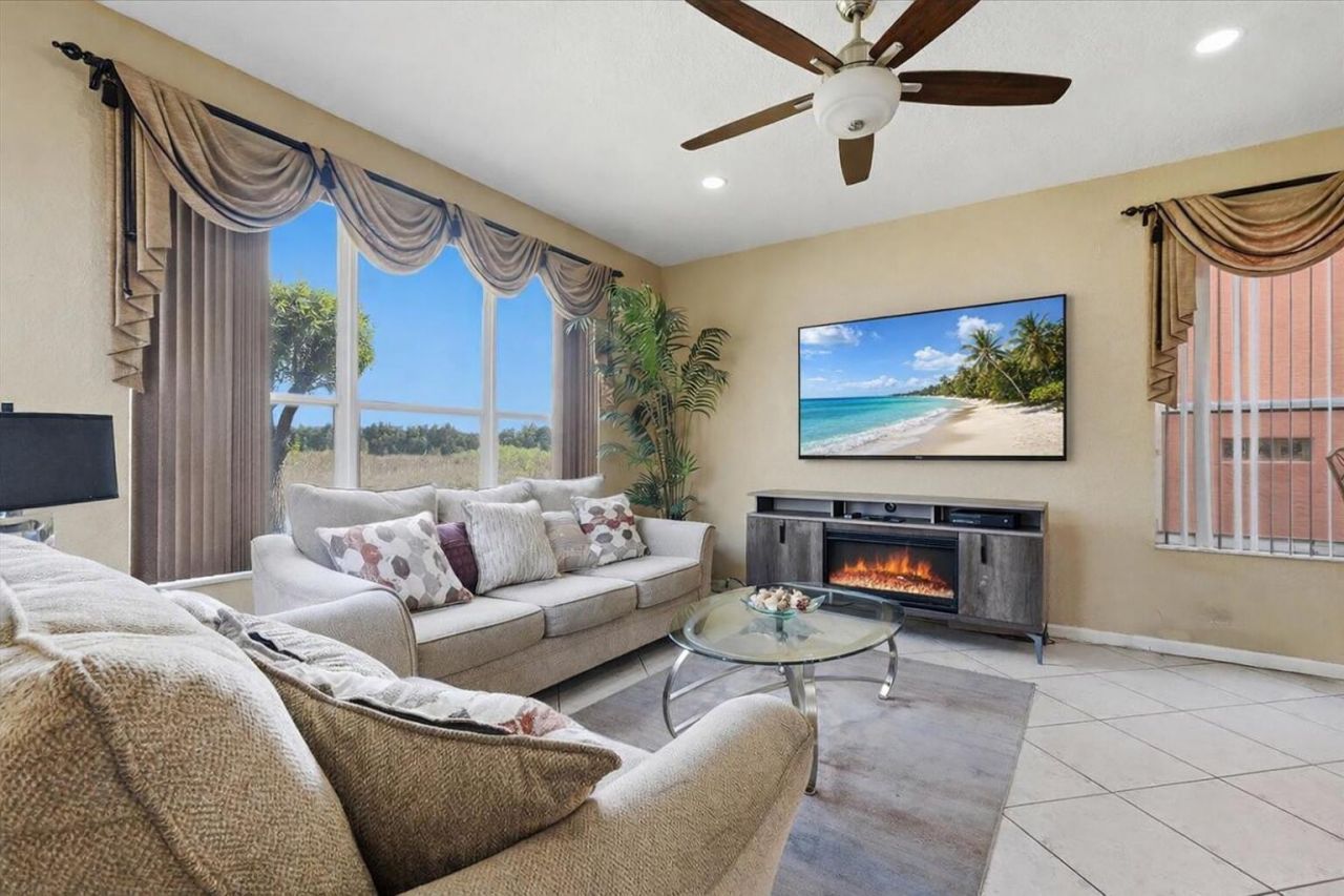 2111 SW 148th Avenue, Miramar, FL 33027 Photo