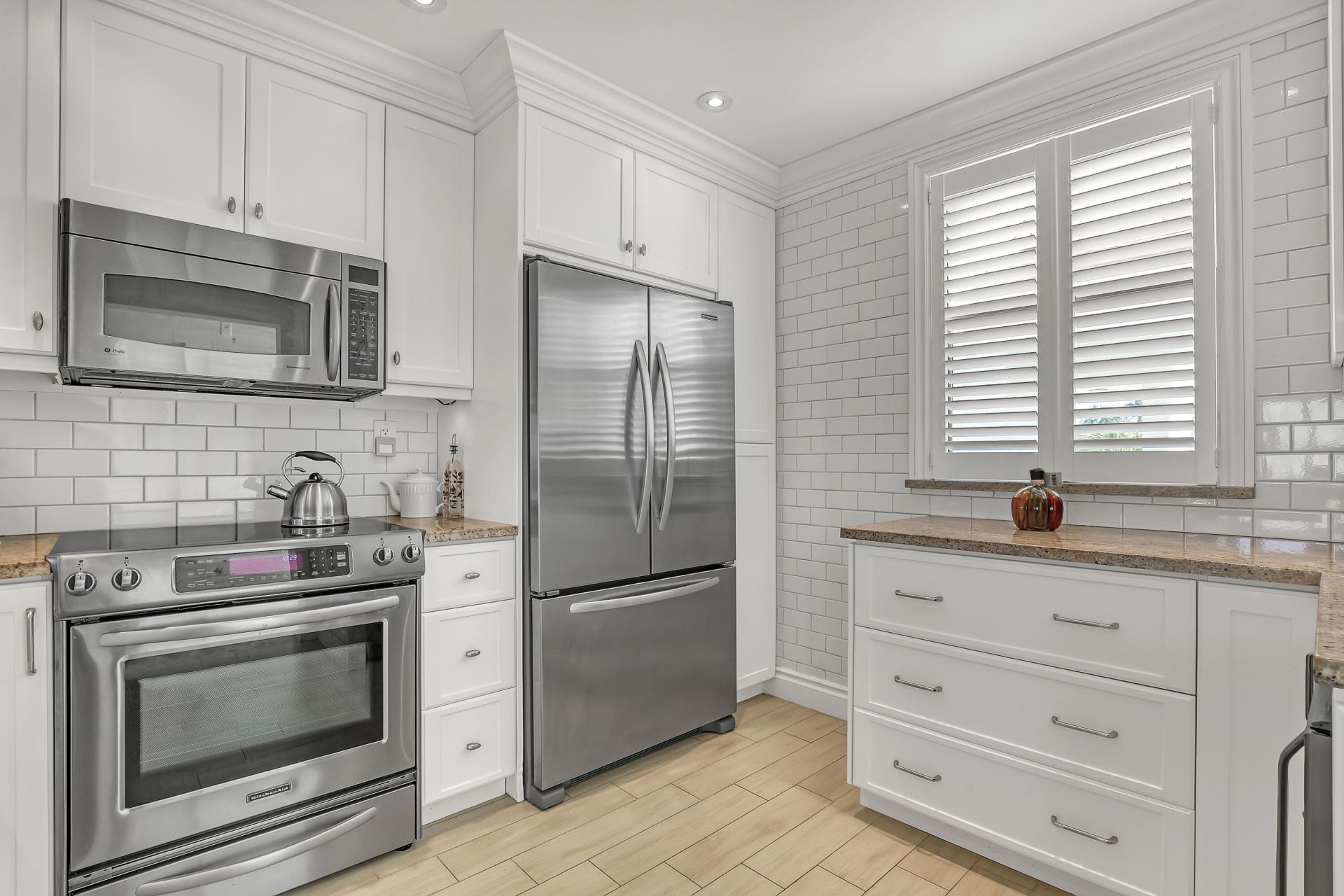 945 Oak Harbour Drive, Unit 945, Juno Beach, FL 33408 Photo