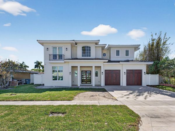 310 SE 9 court, Pompano Beach, FL 33060