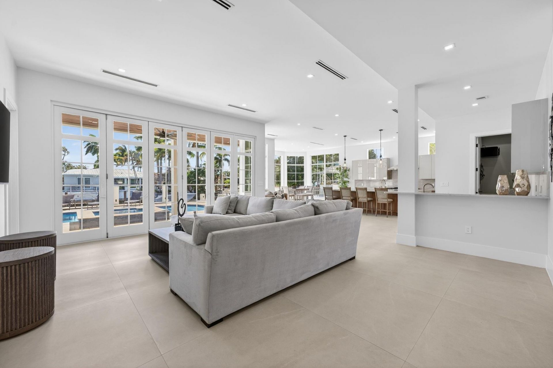 310 SE 9 Court, Pompano Beach, FL 33060 Photo