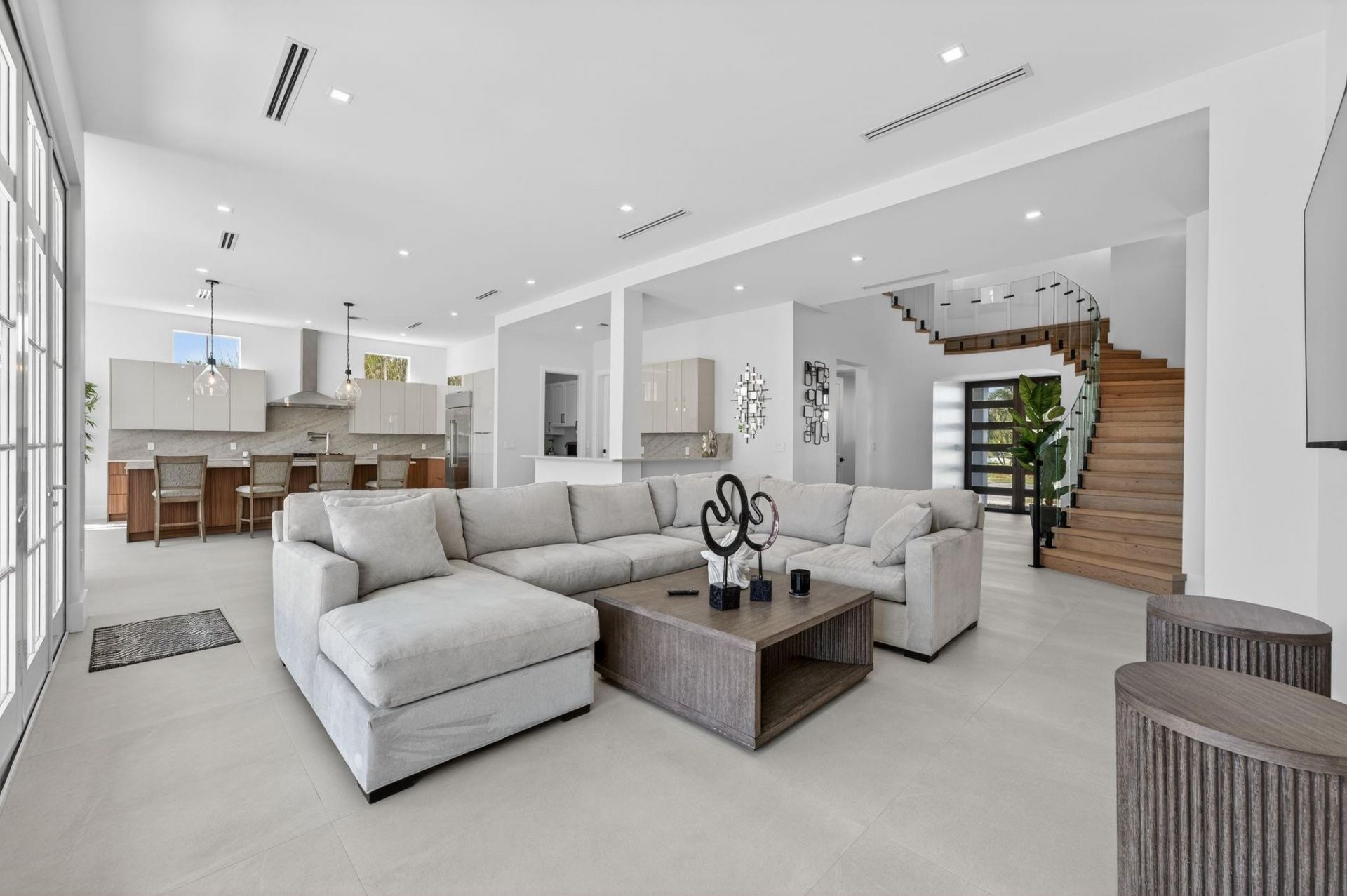 310 SE 9 Court, Pompano Beach, FL 33060 Photo