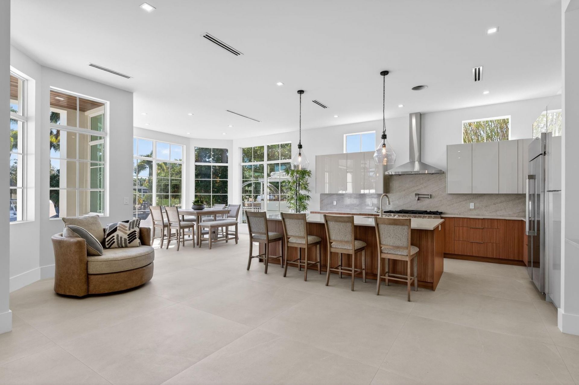 310 SE 9 Court, Pompano Beach, FL 33060 Photo