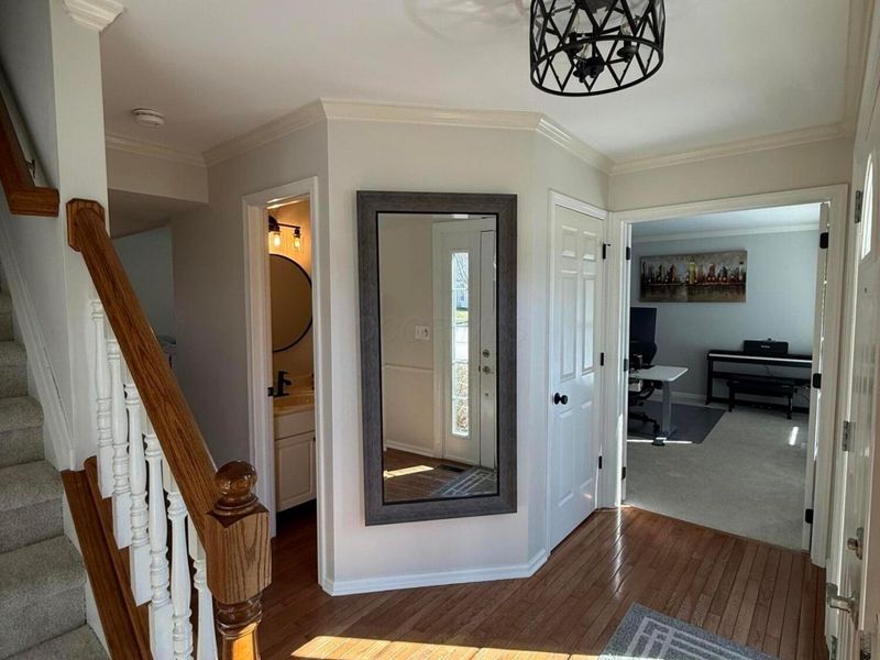 7830 Windwood Drive, Dublin, OH 43017 Photo 2