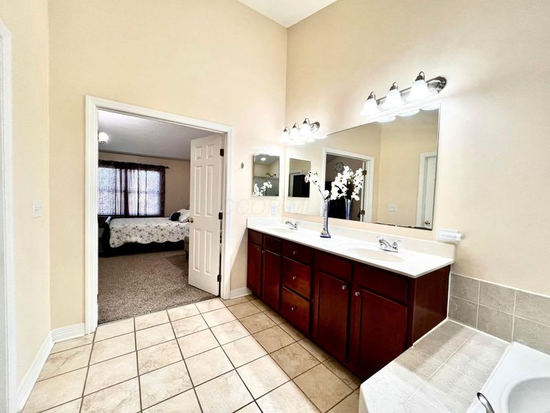 7565 Scioto Parkway, Powell, OH 43065 Photo 23