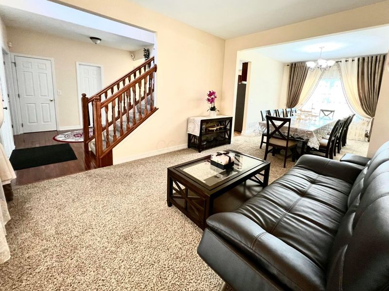 7565 Scioto Parkway, Powell, OH 43065 Photo 4