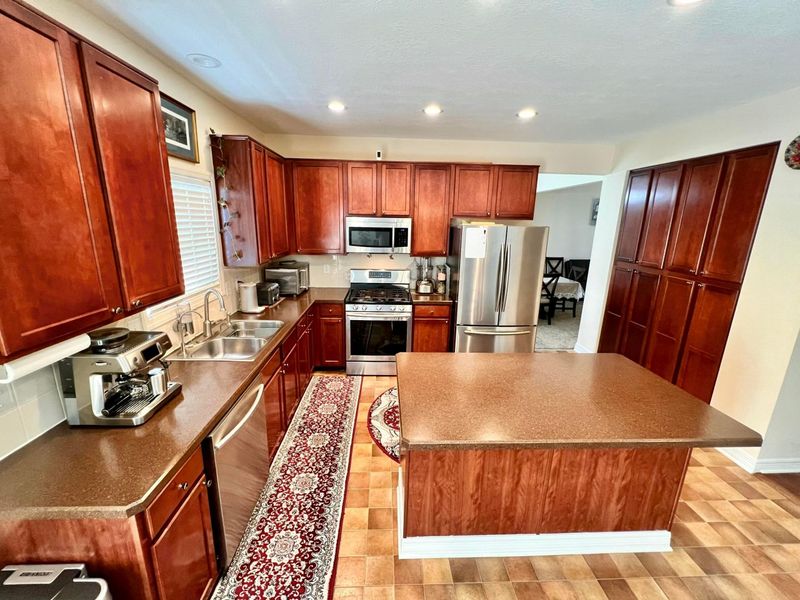 7565 Scioto Parkway, Powell, OH 43065 Photo 9