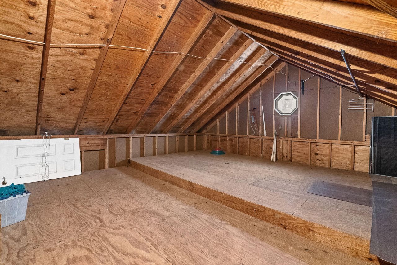 108 Themens Road Photo 16