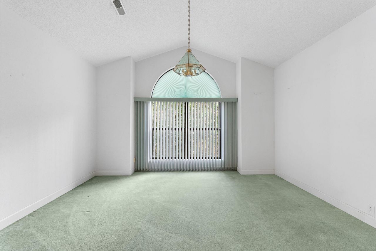 108 Themens Road Photo 8