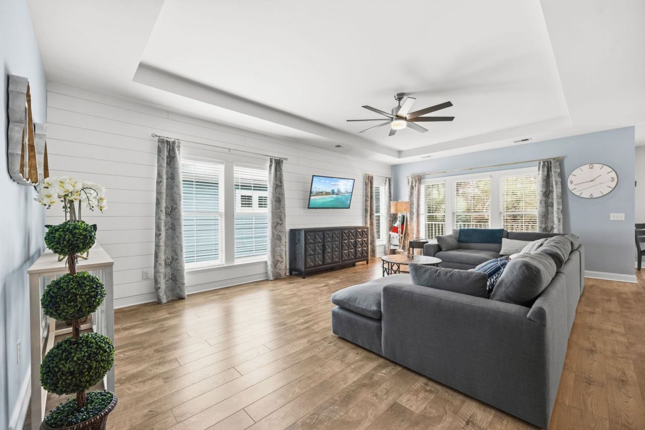 201 Splendor Circle  Photo 13