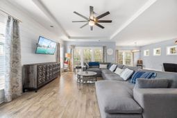 201 Splendor Circle  photo 4