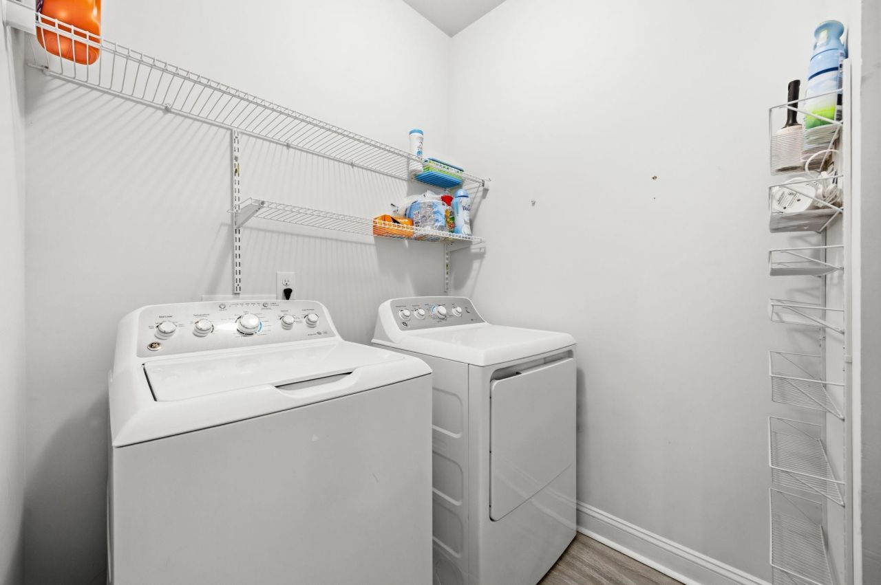 201 Splendor Circle  Photo 41