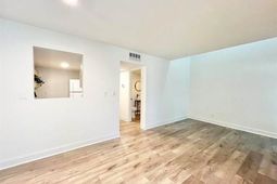 402 75th Ave N  photo 4