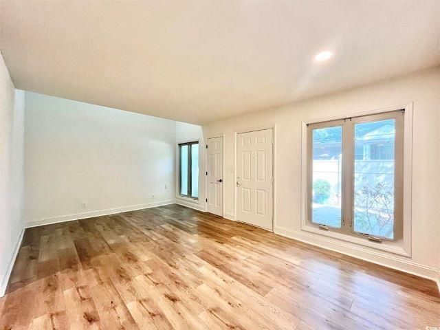 402 75th Ave N  Photo 6