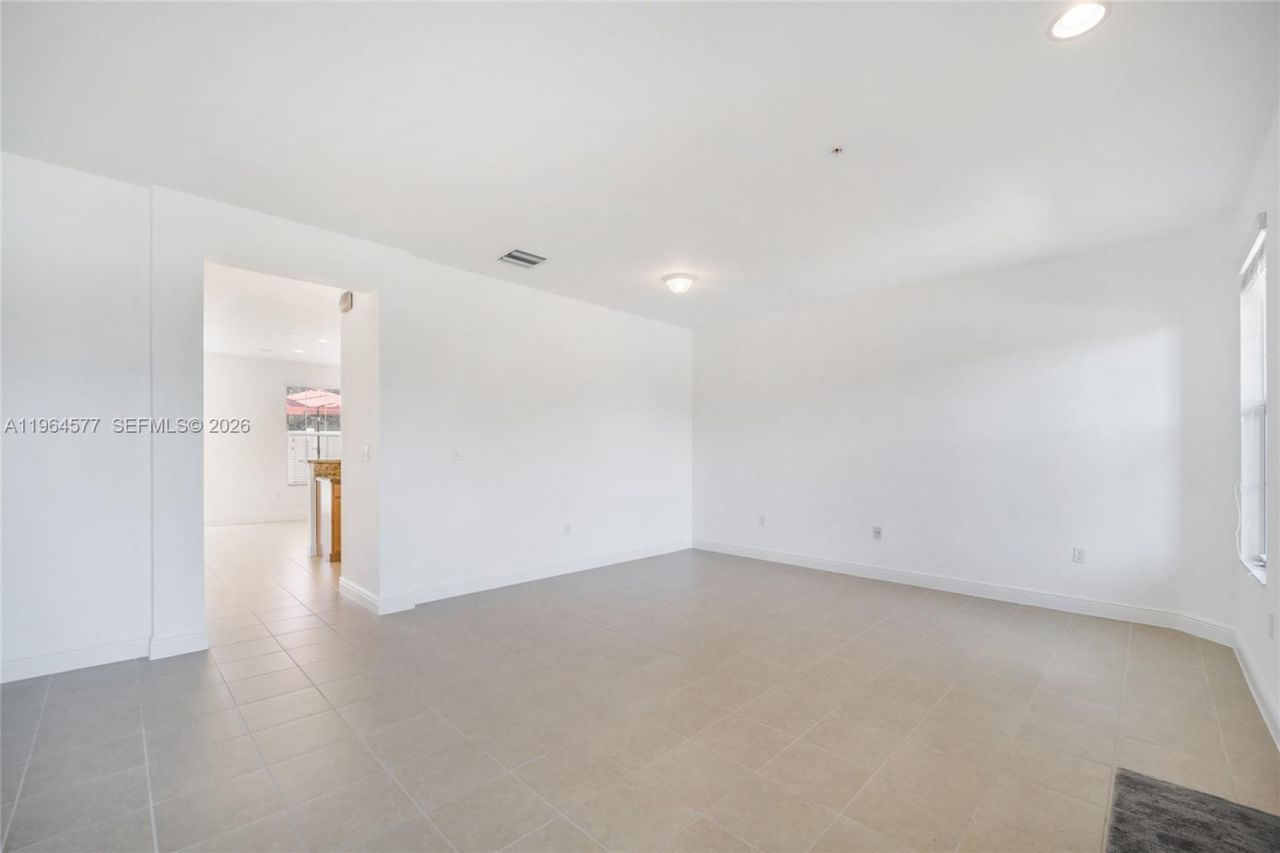 1302 SW 147th Ter , Pembroke Pines, FL 33027 Photo