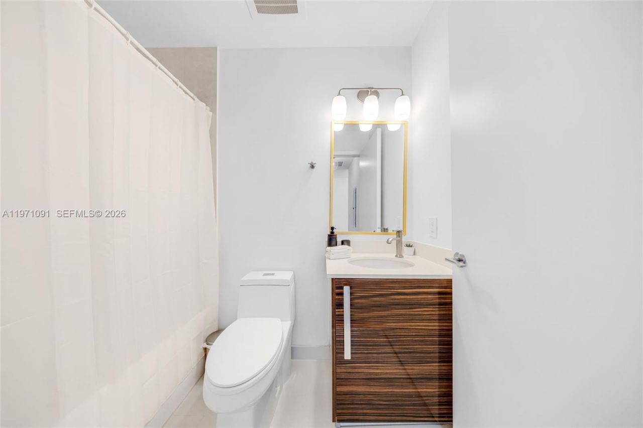 2020 N Bayshore Dr, Unit 3509, Miami, FL 33137 Photo