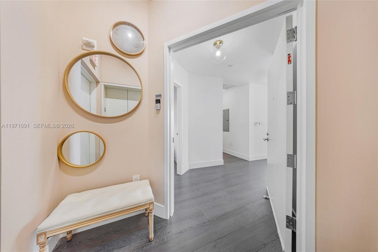 2020 N Bayshore Dr, Unit 3509, Miami, FL 33137 Photo