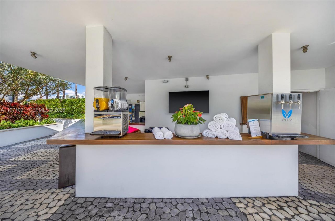 2020 N Bayshore Dr, Unit 3509, Miami, FL 33137 Photo