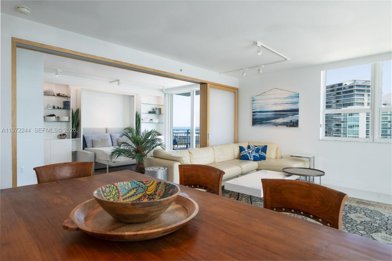 90 Alton Rd , Unit 1702, Miami Beach, FL 33139 Photo