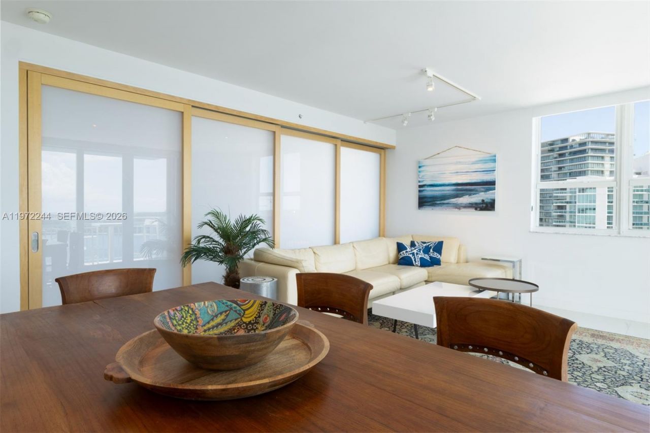 90 Alton Rd , Unit 1702, Miami Beach, FL 33139 Photo