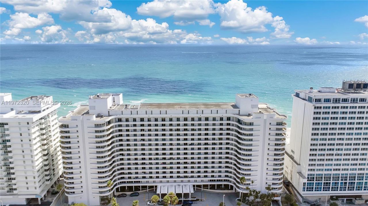 5555 Collins Ave , Unit 5B, Miami Beach, FL 33140 Photo