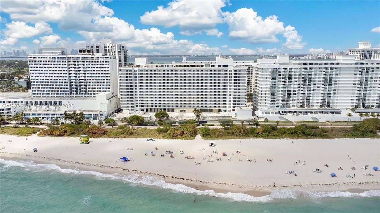 5555 Collins Ave , Unit 5B, Miami Beach, FL 33140 Photo