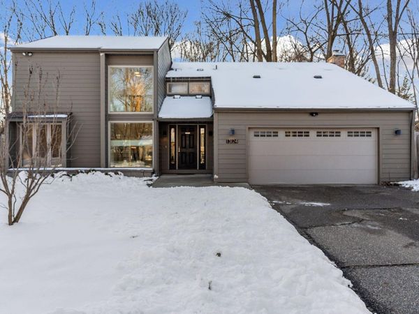 13124 April Lane, Minnetonka, MN 55305