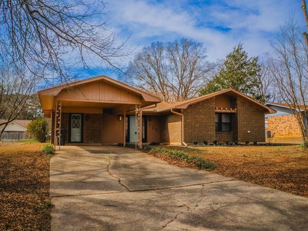 127 Park Street , Monticello, AR 71655