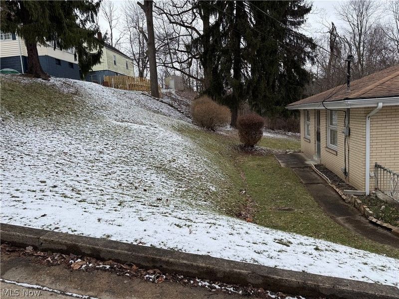 329 N Forest Avenue, Steubenville, OH 43952 Photo 5