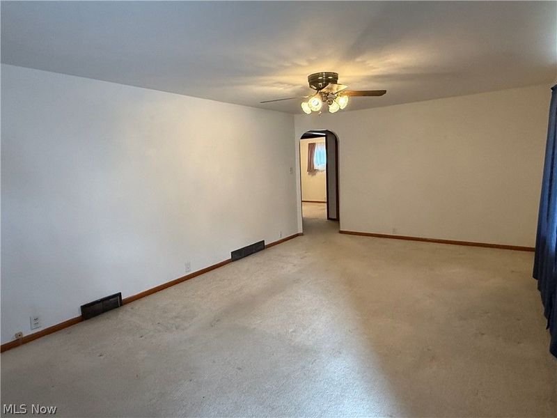 329 N Forest Avenue, Steubenville, OH 43952 Photo 6