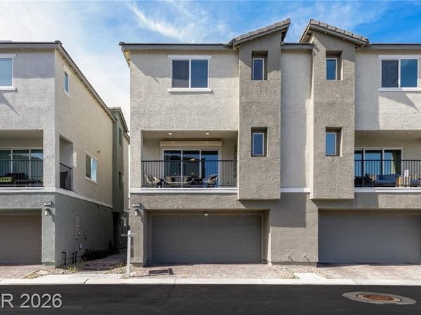 6829 Prairie Pearl Street, Las Vegas, NV 89148