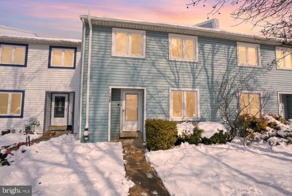 128 Krista Court, Chalfont, PA 18914 Main Photo