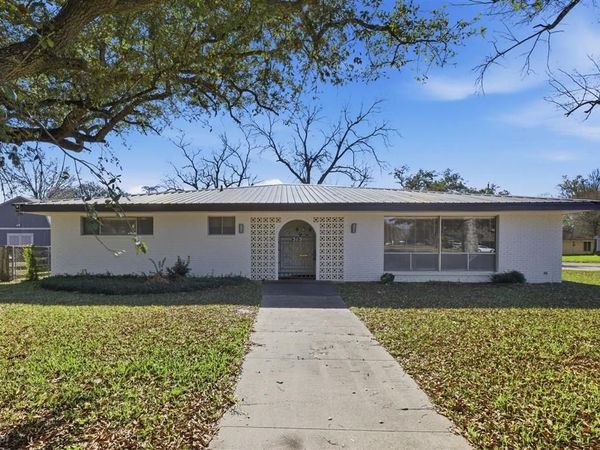 315 University Drive, Lake Charles, LA 70605