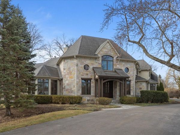 440 Lee Road, Northbrook, IL 60062