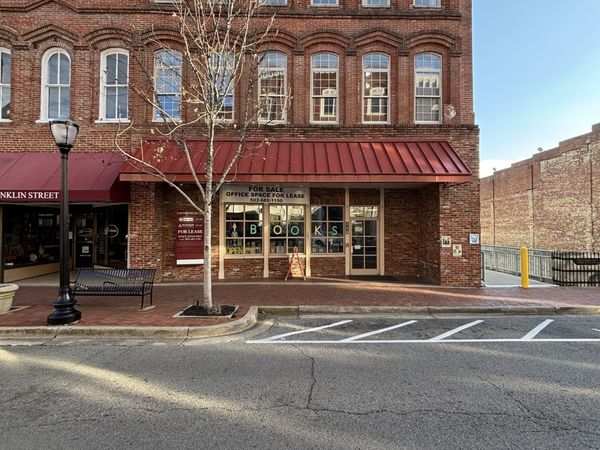 110 Franklin St , Clarksville, TN 37040