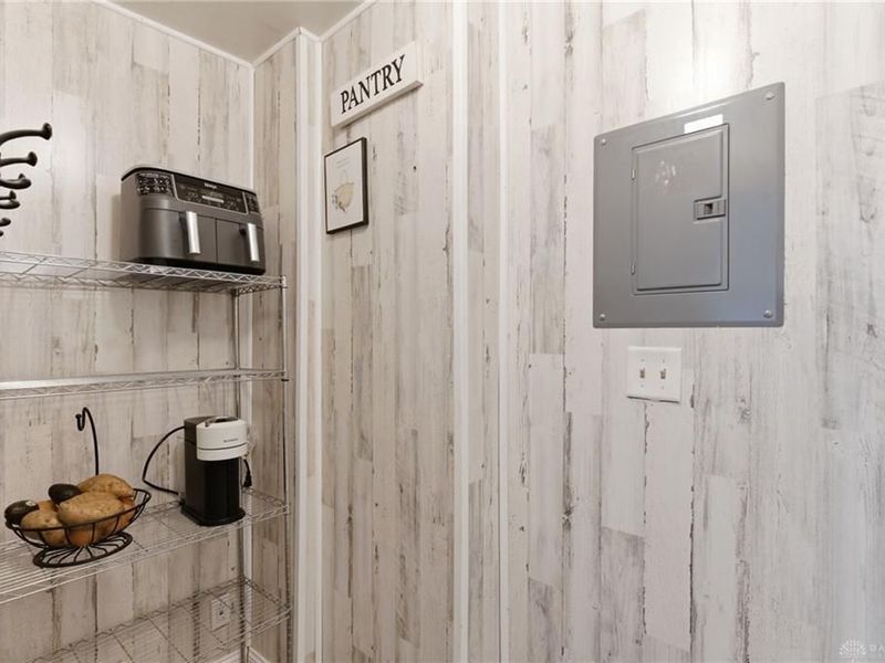 308 Frayne Drive, New Carlisle, OH 45344 Photo 12