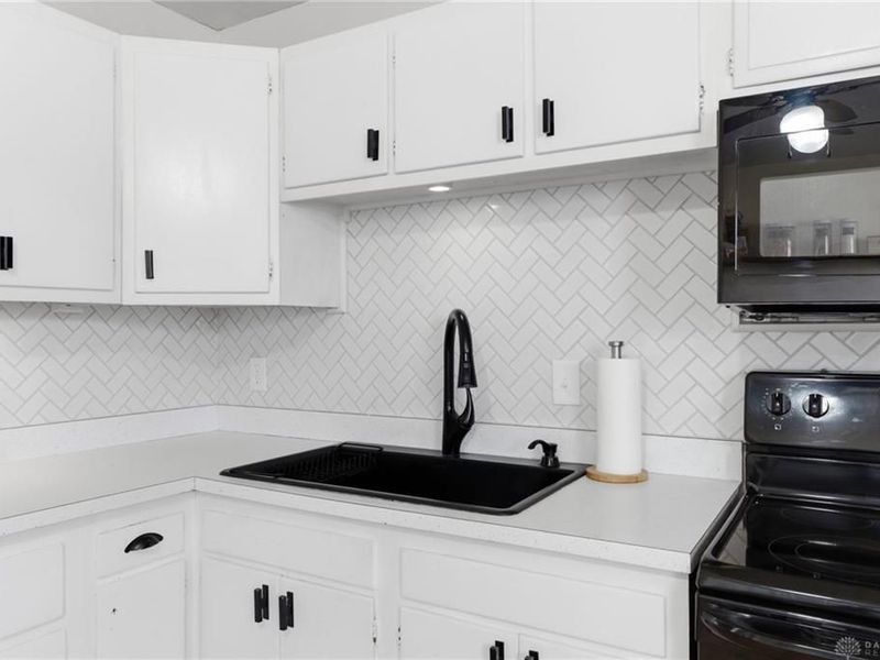 308 Frayne Drive, New Carlisle, OH 45344 Photo 8