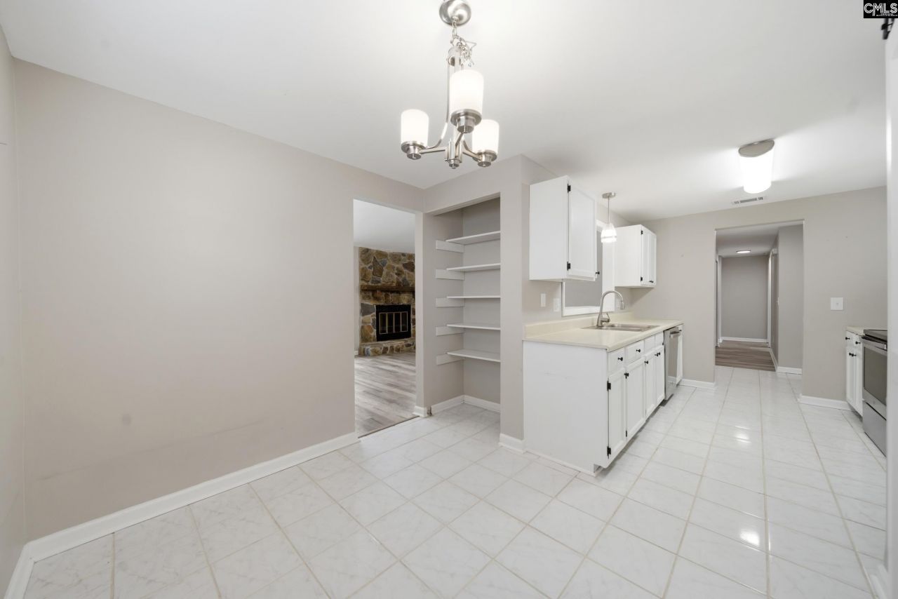 305 Halling Drive  Photo 13