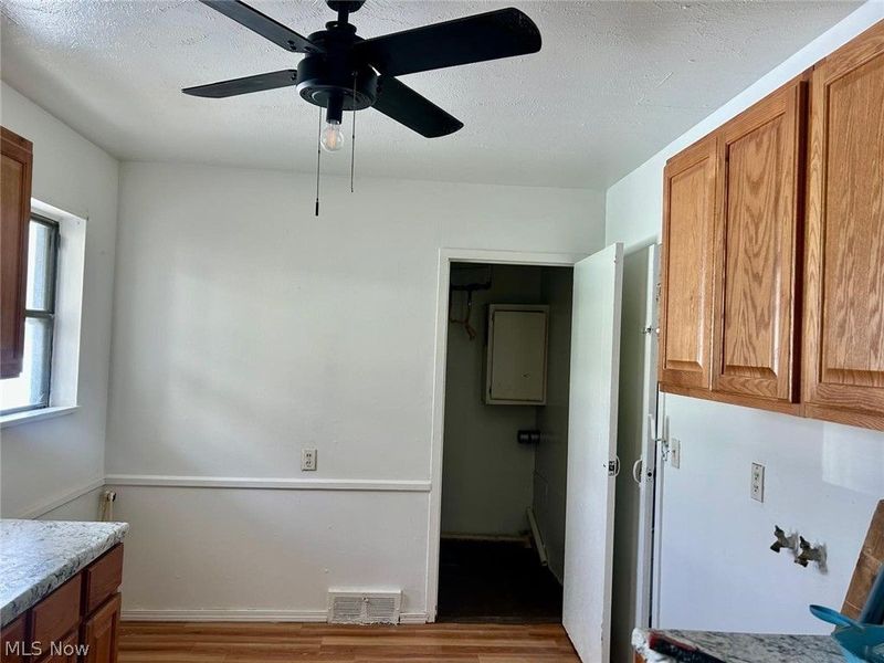 18079 Blandford Road, Cleveland, OH 44121 Photo 5