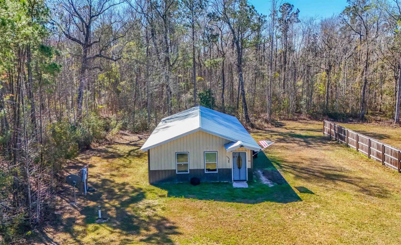11963 NW Lake Mystic Lee Duggar Road, Bristol, FL 32321 Photo
