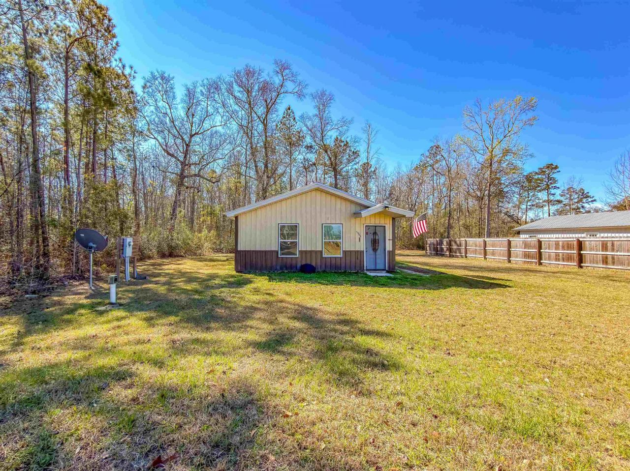11963 NW Lake Mystic Lee Duggar Road, Bristol, FL 32321 Photo