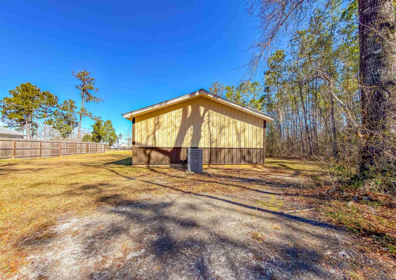 11963 NW Lake Mystic Lee Duggar Road, Bristol, FL 32321 Photo