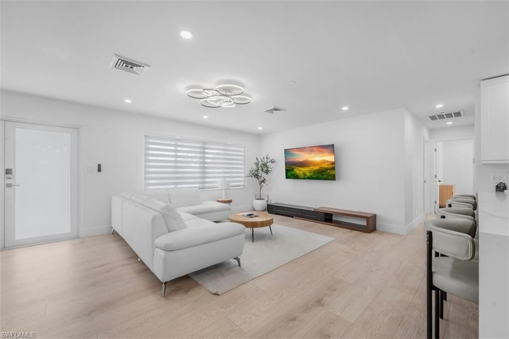 4625 Forest Glen Dr, North Fort Myers, FL 33903 Photo