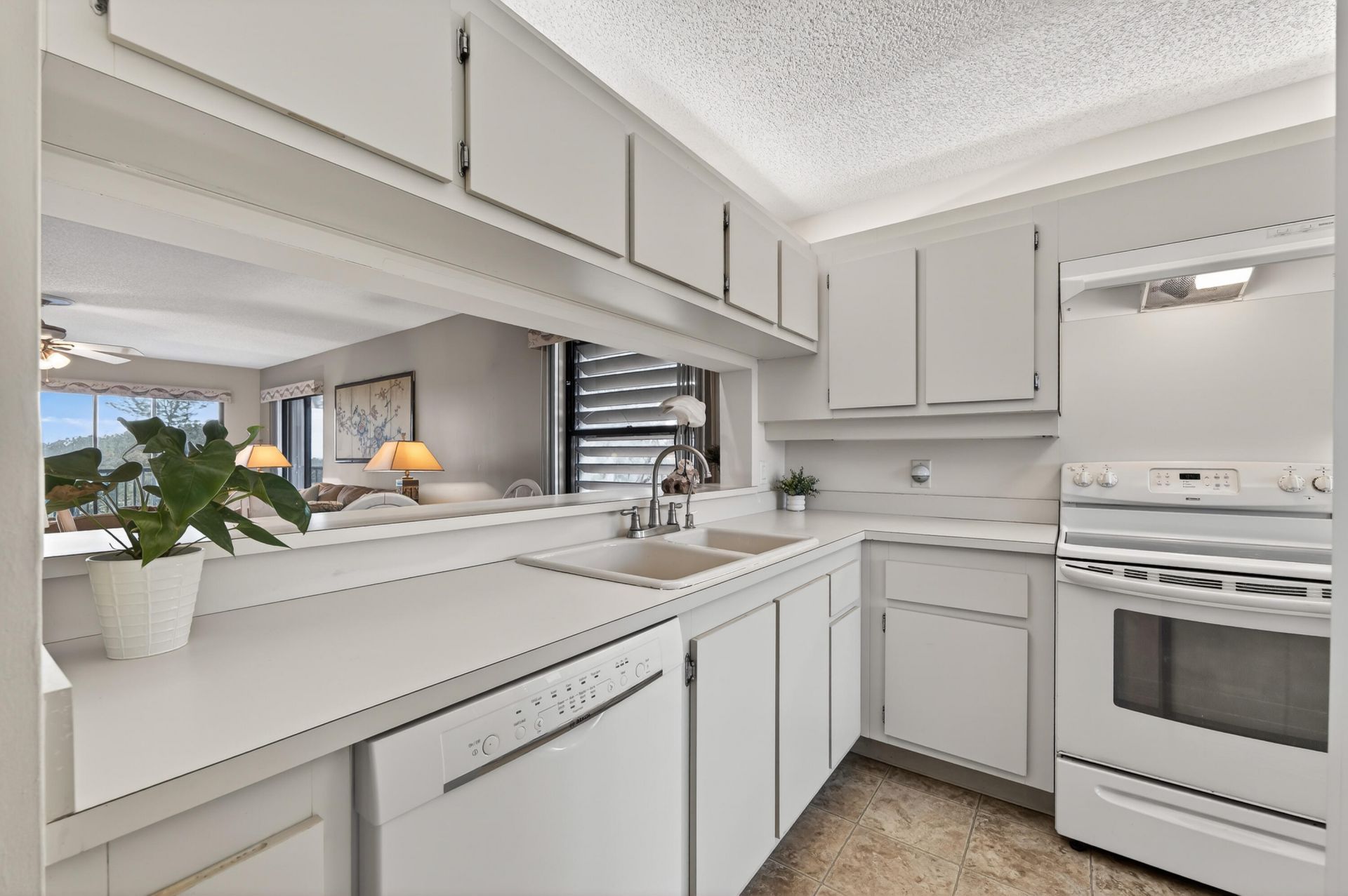 2491 NE Ocean Boulevard, Unit 106, Stuart, FL 34996 Photo