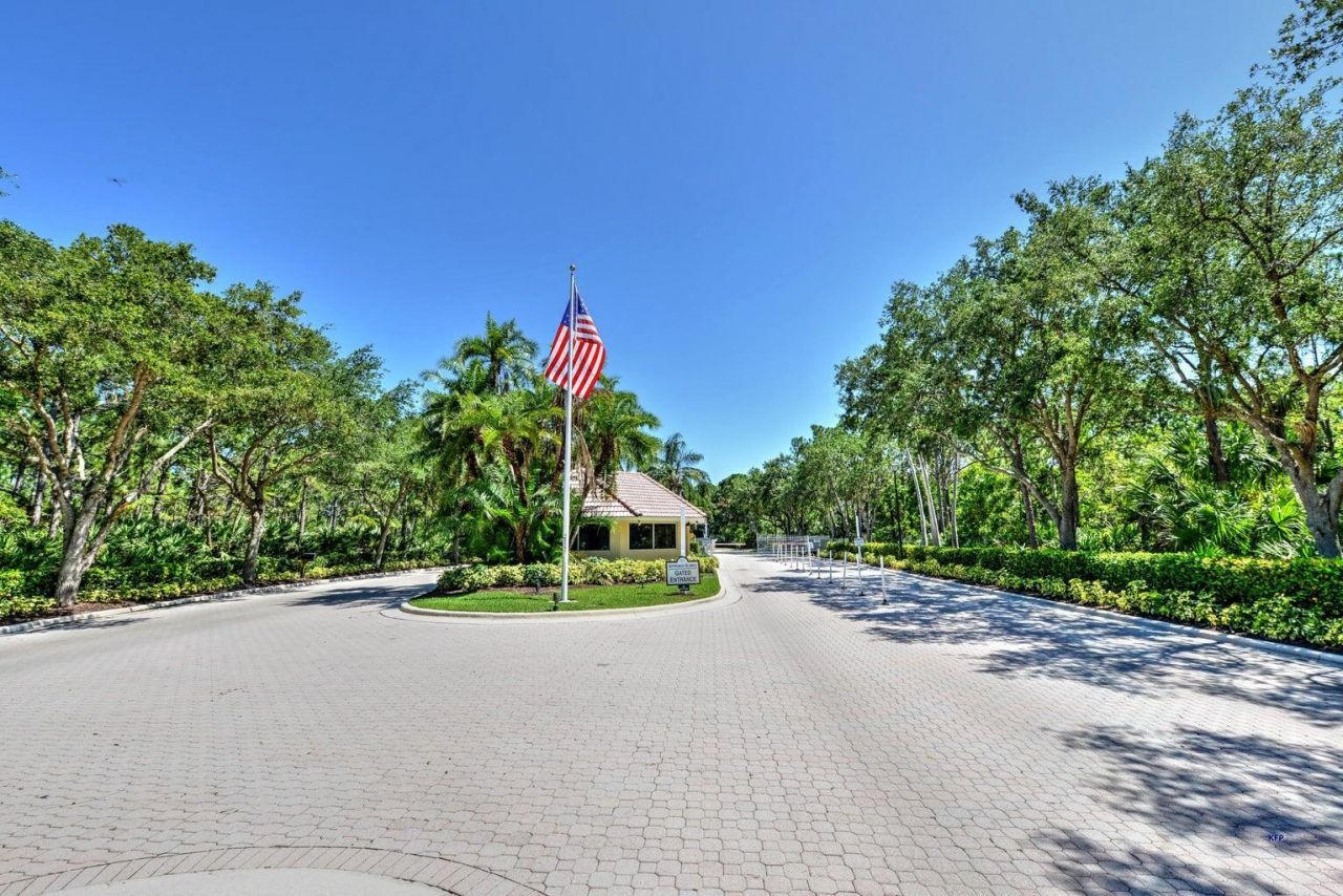 4944 SE Mariner Village Lane, Stuart, FL 34997 Photo