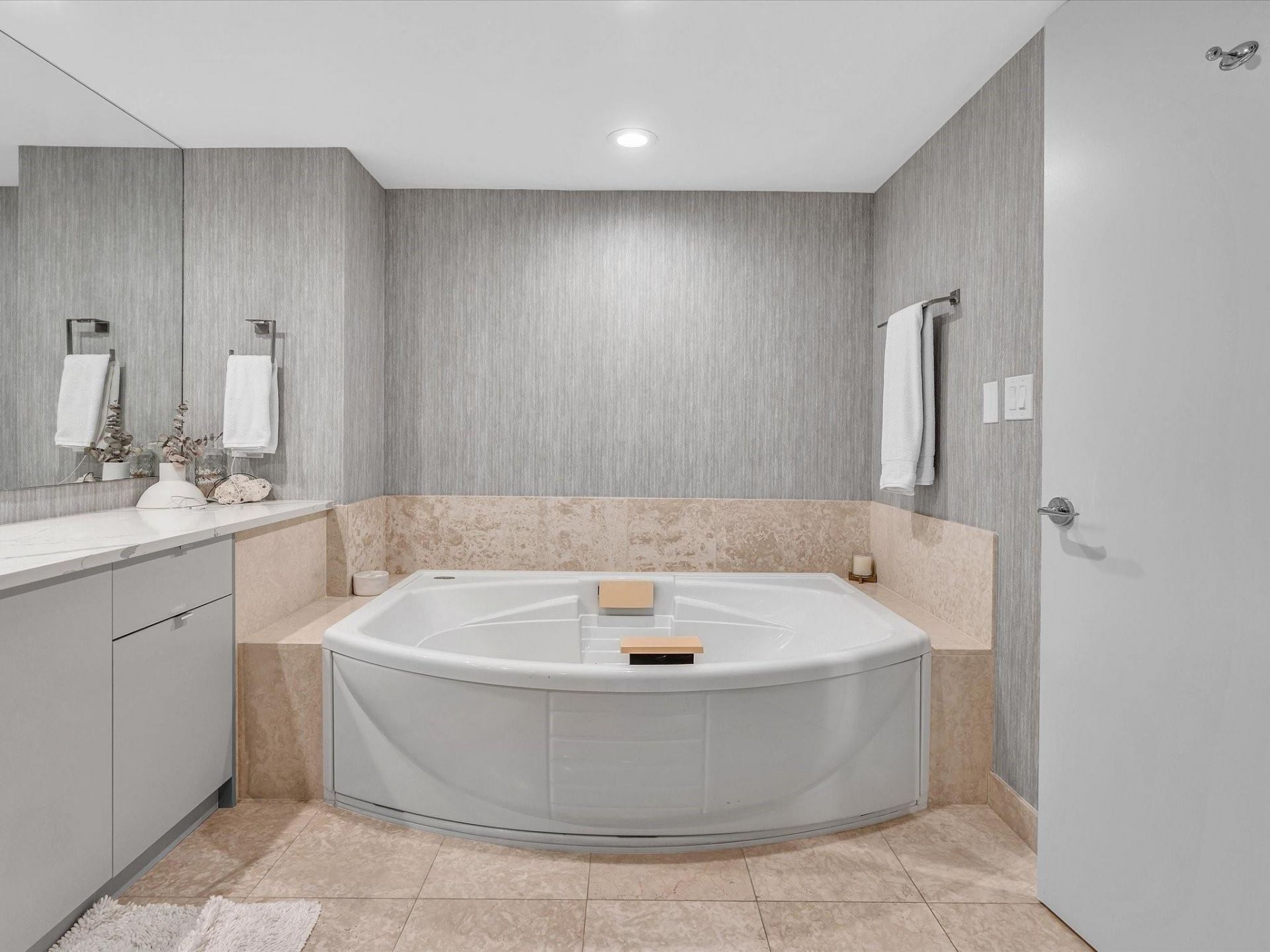 1600 S Ocean Boulevard, Pompano Beach, FL 33062 Photo