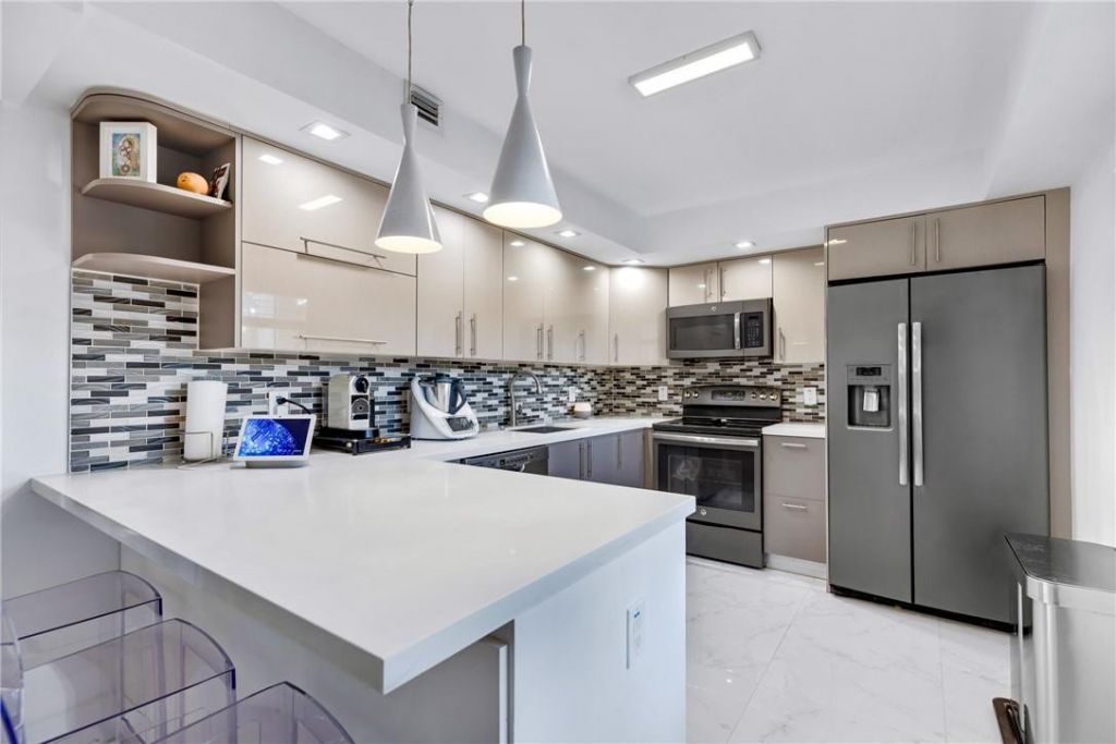 805 Cypress Boulevard, Unit 210, Pompano Beach, FL 33069 Photo