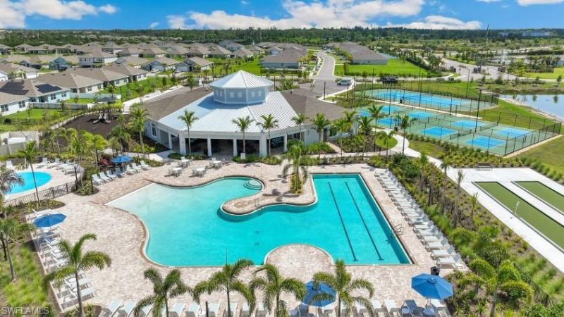 16885 Elkhorn Coral Dr, Cape Coral, FL 33993 Photo