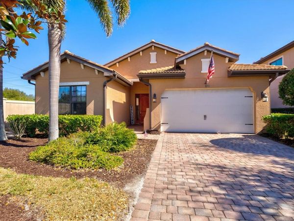 1098 BRADBERRY DRIVE , NOKOMIS, FL 34275