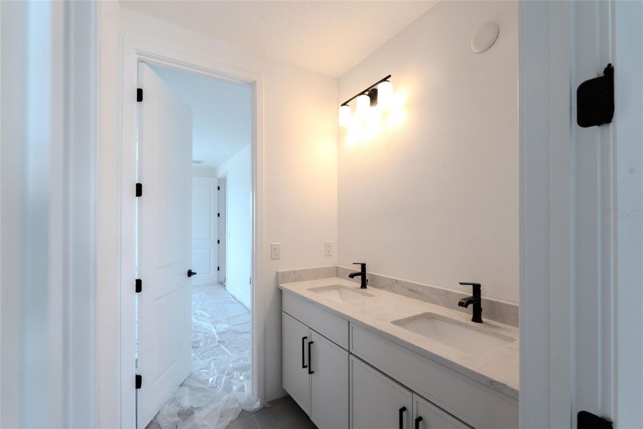 659 Maldives Trail, Sarasota, FL 34234 Photo